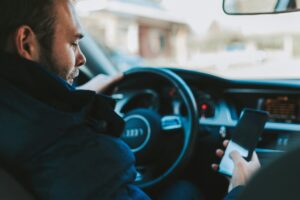 distracted driving accident lawyer