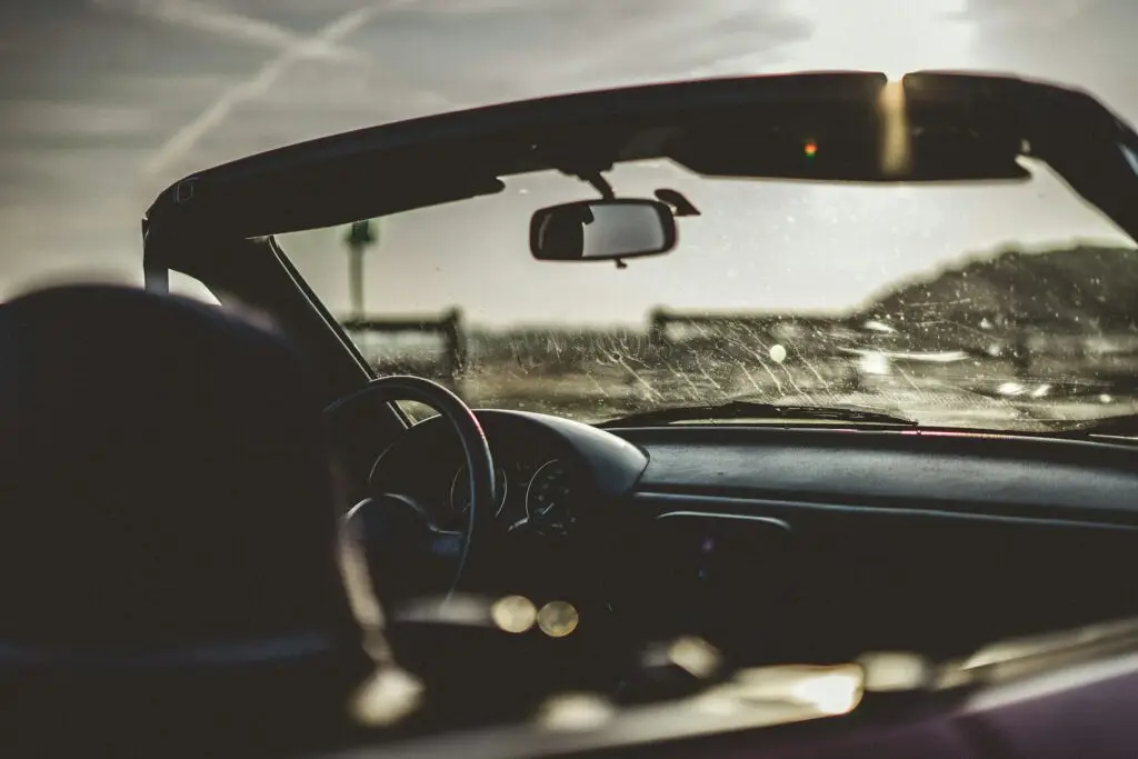 Is It Illegal To Drive With a Cracked Windshield?
